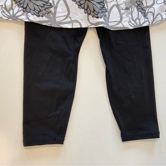 Runningskirt.com Capri Athletic Skort Sz 4 / 10-12 - Picture 5 of 12